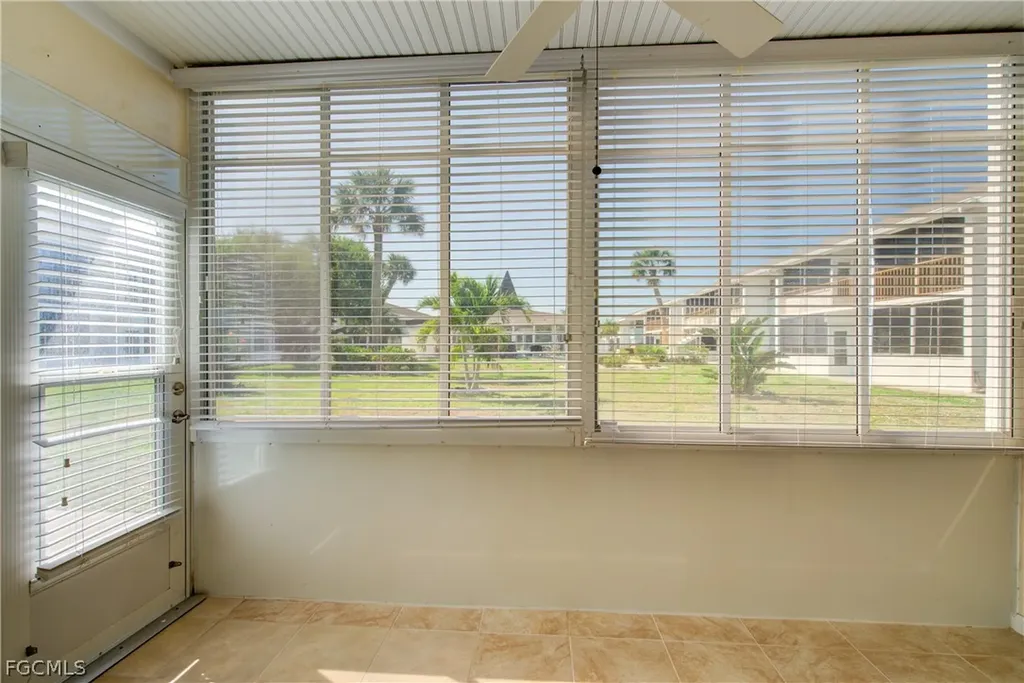 402 SE 42nd Terrace Cape Coral FL 33904