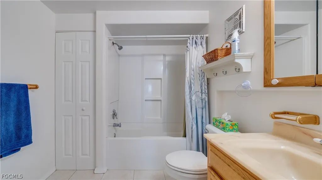 6549 Duquesne Drive Fort Myers FL 33919