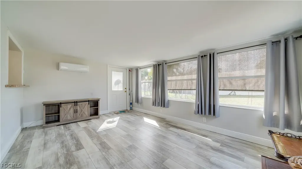 6549 Duquesne Drive Fort Myers FL 33919