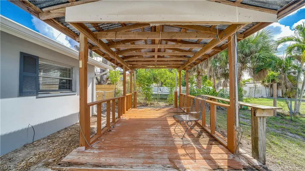 6549 Duquesne Drive Fort Myers FL 33919