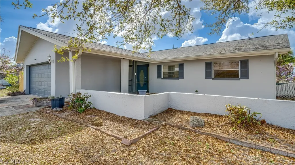 6549 Duquesne Drive Fort Myers FL 33919