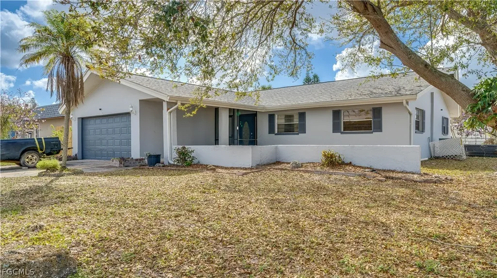 6549 Duquesne Drive Fort Myers FL 33919
