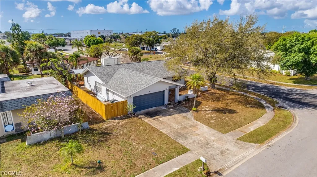 6549 Duquesne Drive Fort Myers FL 33919