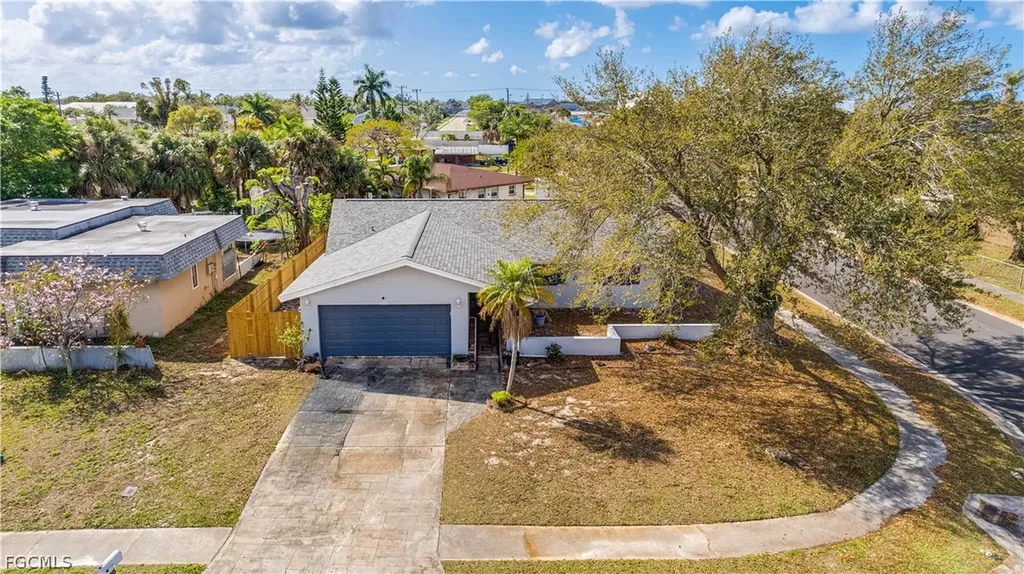 6549 Duquesne Drive Fort Myers FL 33919