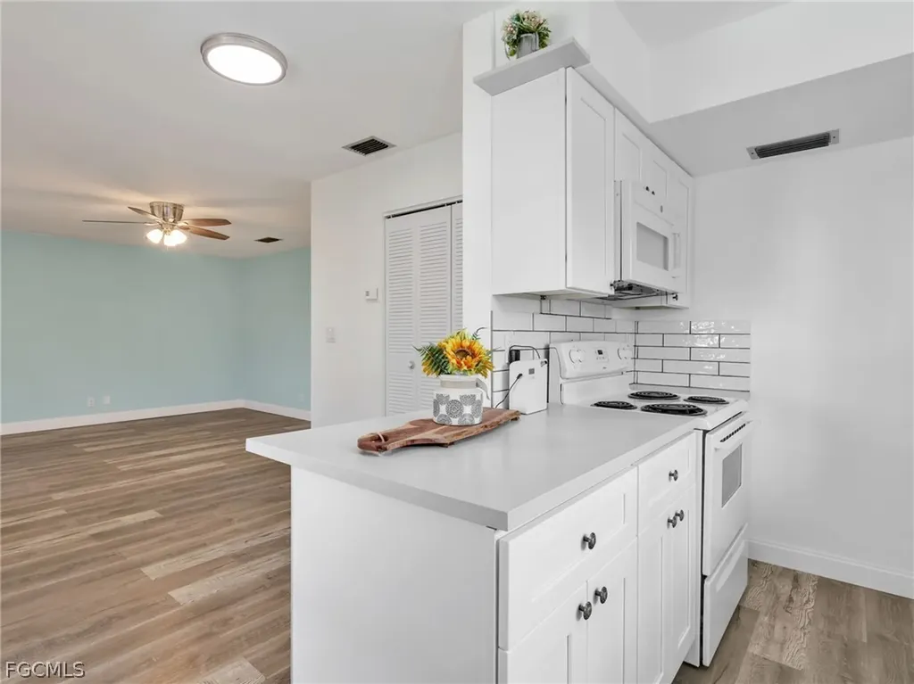 3297 Royal Canadian Trace Fort Myers FL 33907