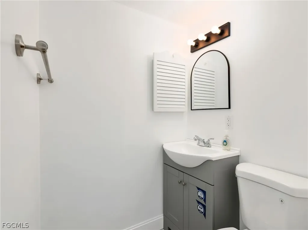3297 Royal Canadian Trace Fort Myers FL 33907