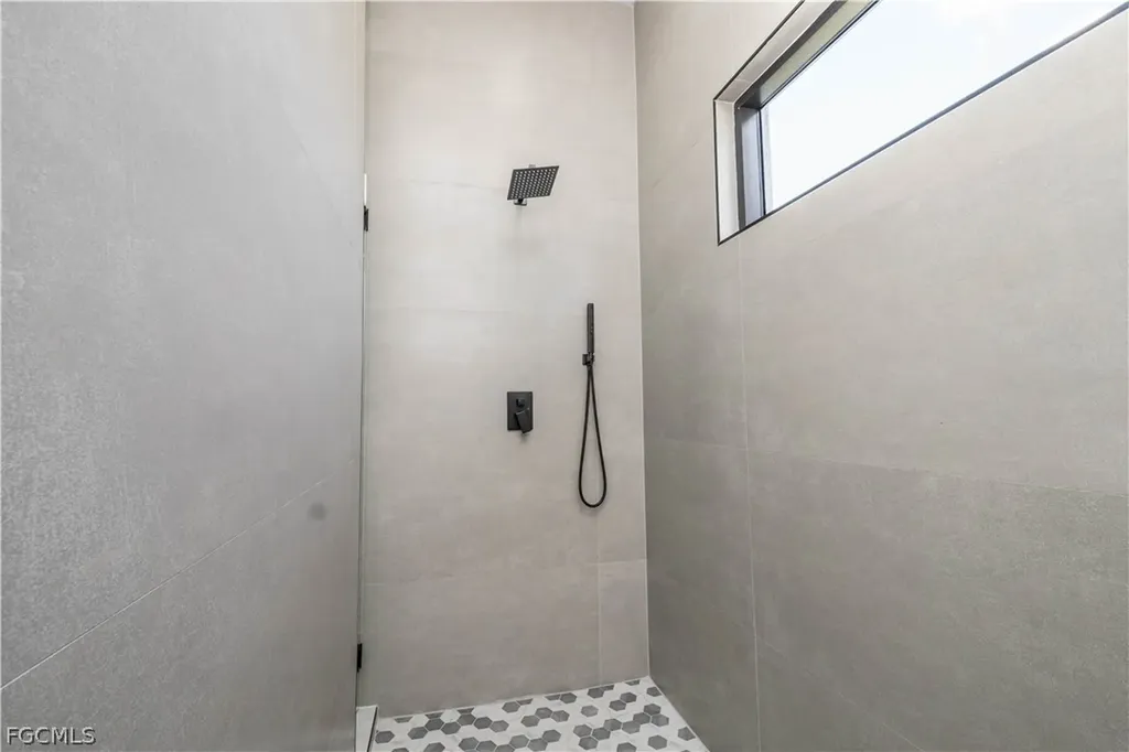 3516 NW 9th Terrace Cape Coral FL 33993