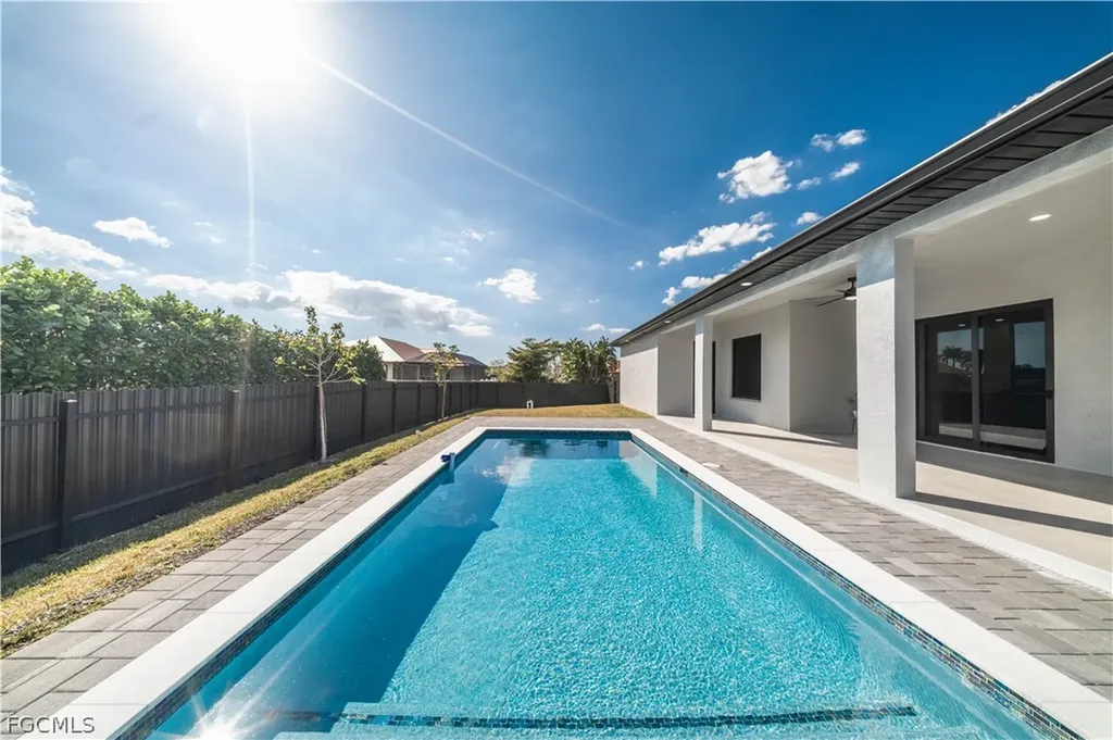 3516 NW 9th Terrace Cape Coral FL 33993