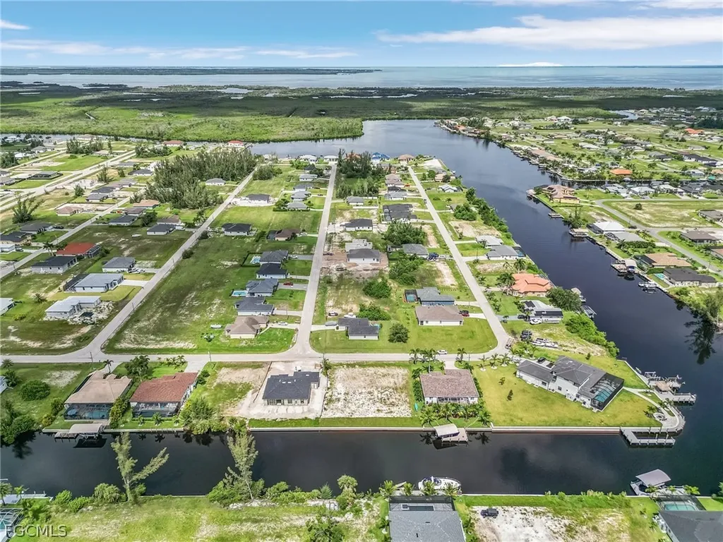 2521 NW 41st Avenue Cape Coral FL 33993