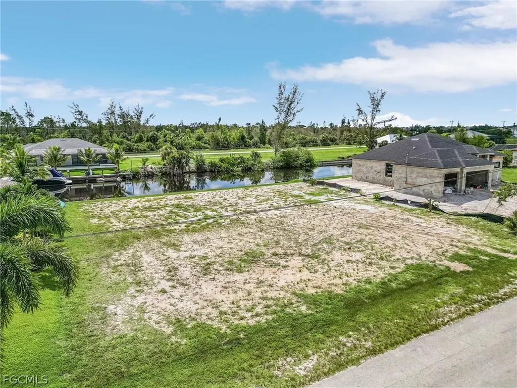 2521 NW 41st Avenue Cape Coral FL 33993