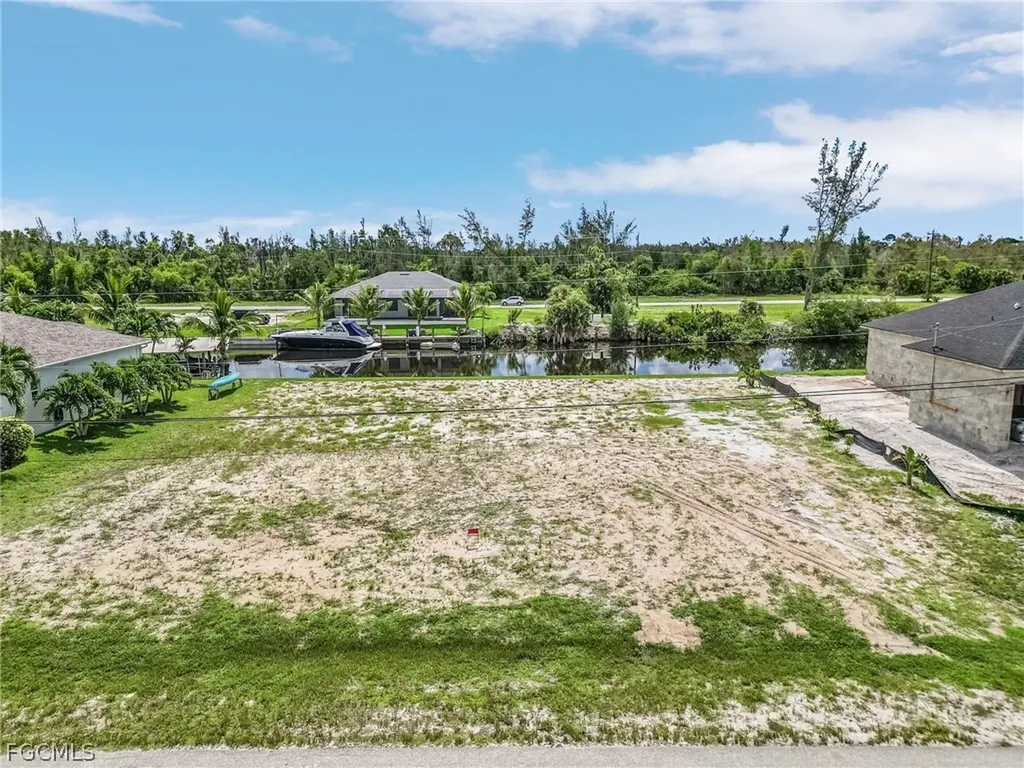 2521 NW 41st Avenue Cape Coral FL 33993