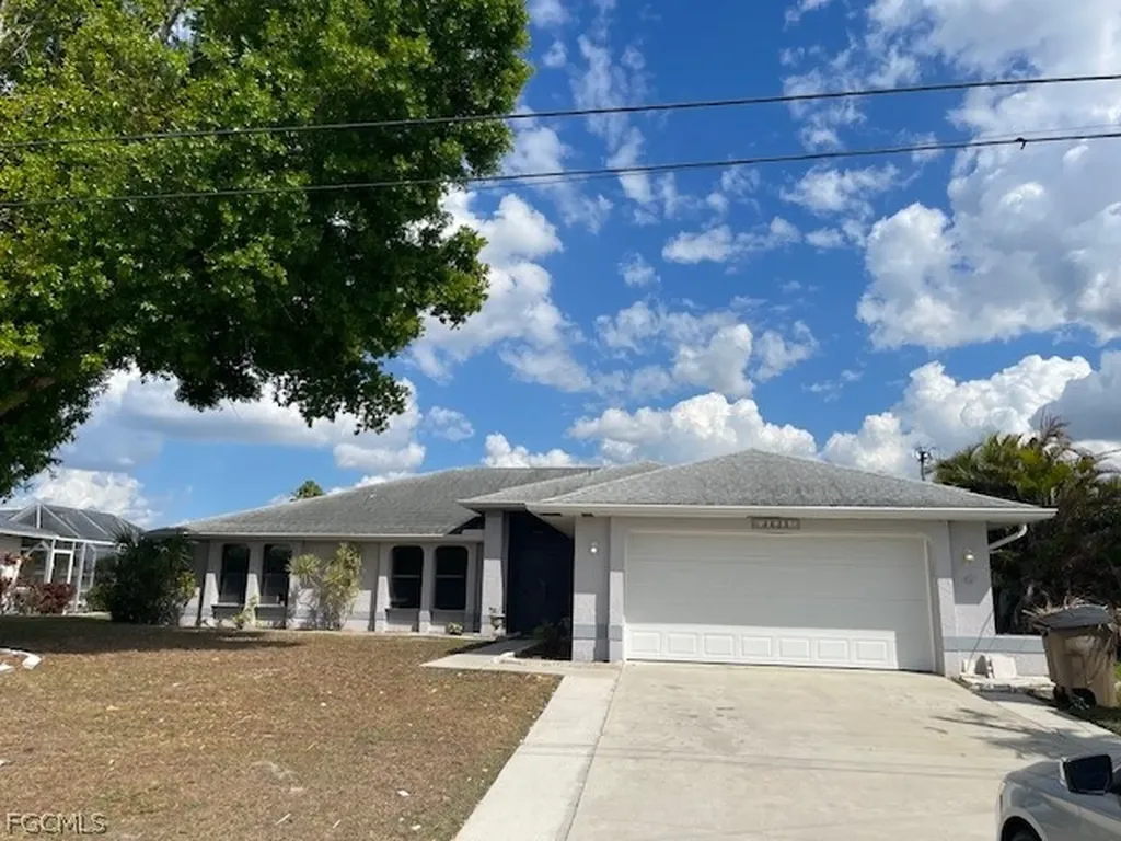 3425 SE 10th Avenue Cape Coral FL 33904