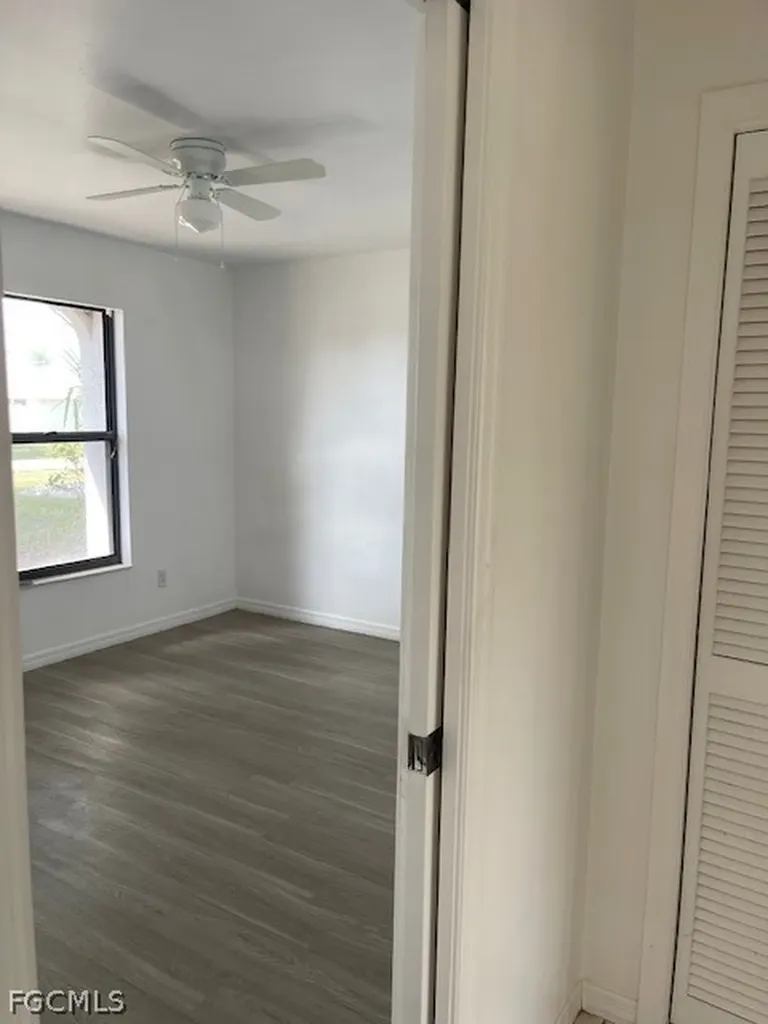 3425 SE 10th Avenue Cape Coral FL 33904