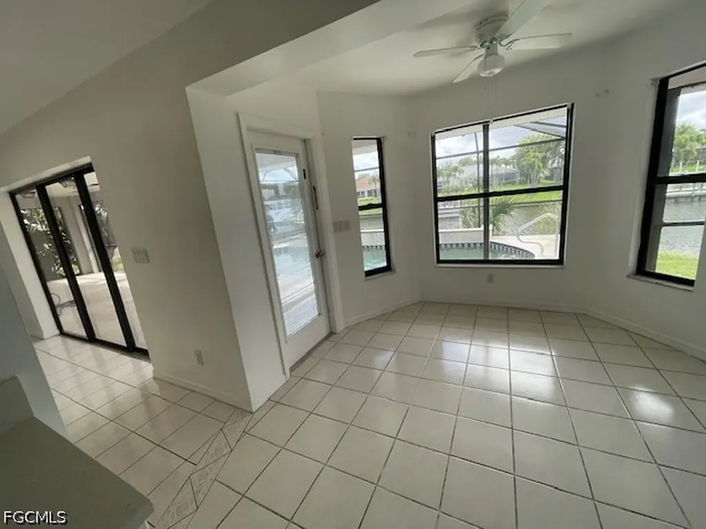 3425 SE 10th Avenue Cape Coral FL 33904
