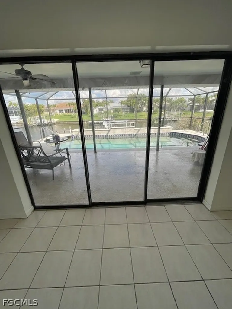 3425 SE 10th Avenue Cape Coral FL 33904