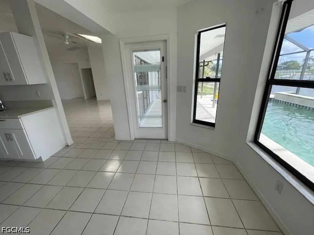 3425 SE 10th Avenue Cape Coral FL 33904