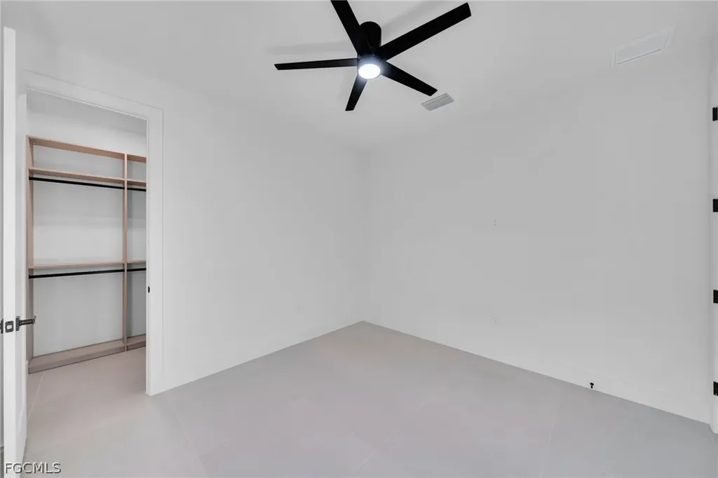 1317 SW 5th Place Cape Coral FL 33991