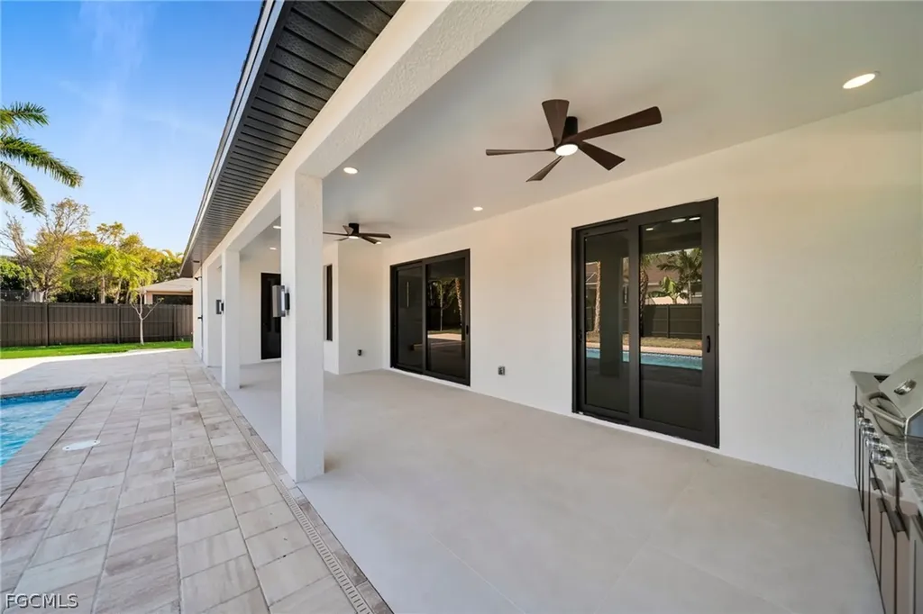 1317 SW 5th Place Cape Coral FL 33991