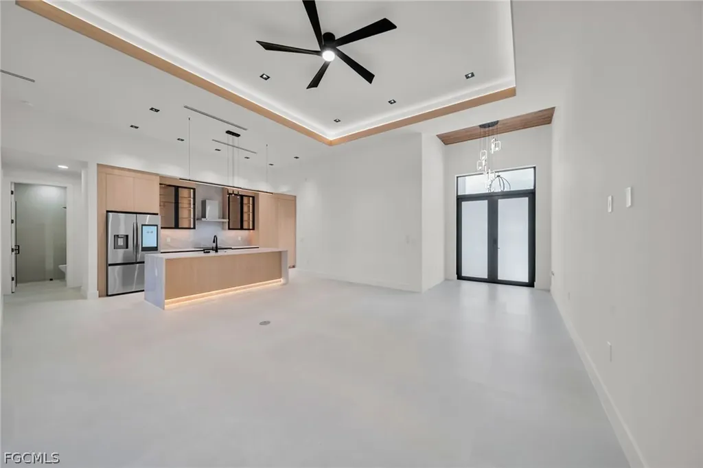 1317 SW 5th Place Cape Coral FL 33991
