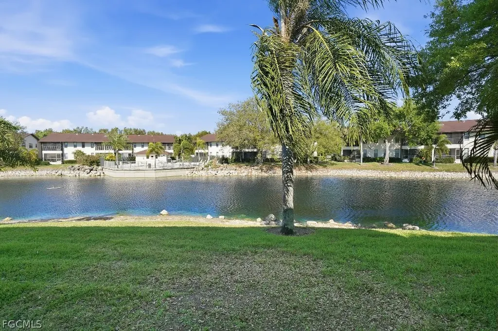 5369 Treetops Drive Naples FL 34113