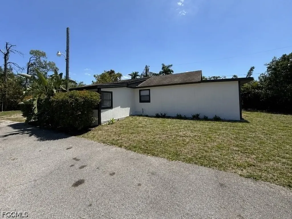 202 2nd Street Fort Myers FL 33907