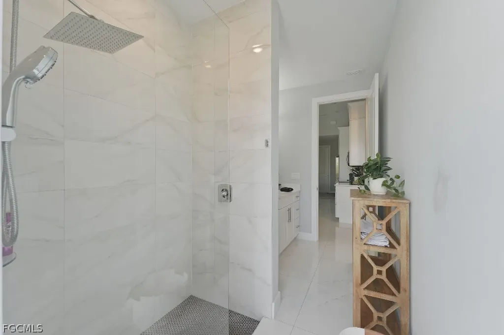 2118 SW 14th Place Cape Coral FL 33991