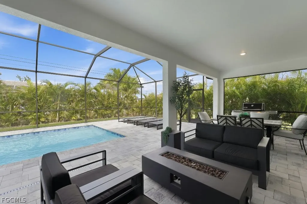 2118 SW 14th Place Cape Coral FL 33991