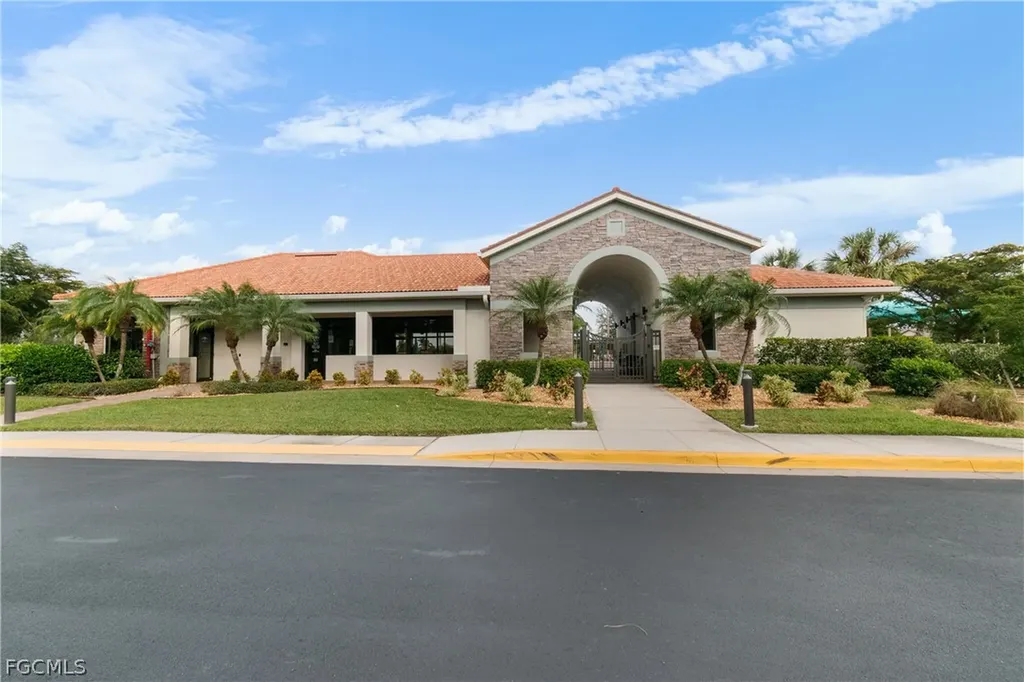 11276 Reflection Isle Boulevard Fort Myers FL 33912