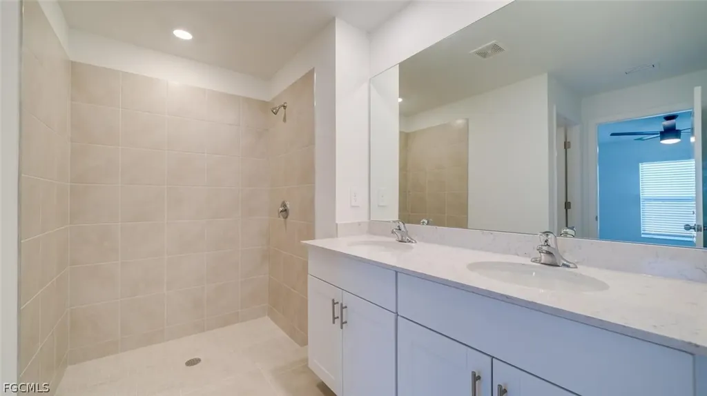 17400 Monte Isola Way North Fort Myers FL 33917