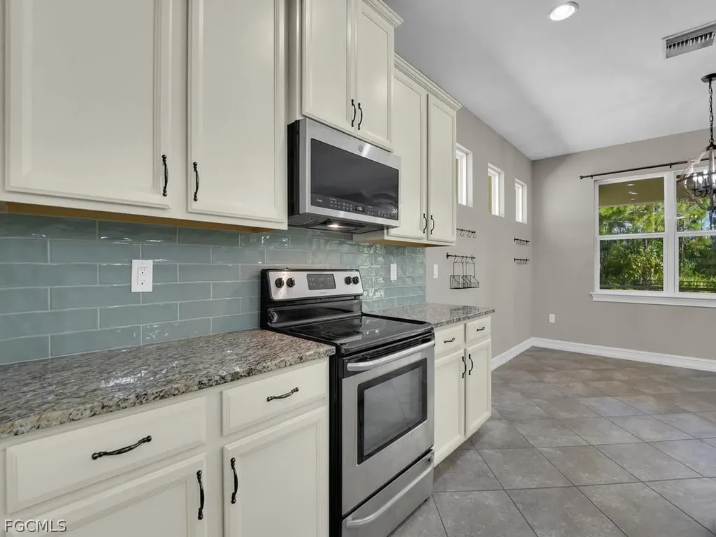 4211 Dutchess Park Road Fort Myers FL 33916