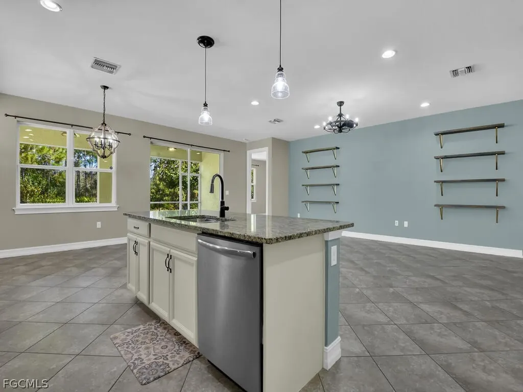 4211 Dutchess Park Road Fort Myers FL 33916