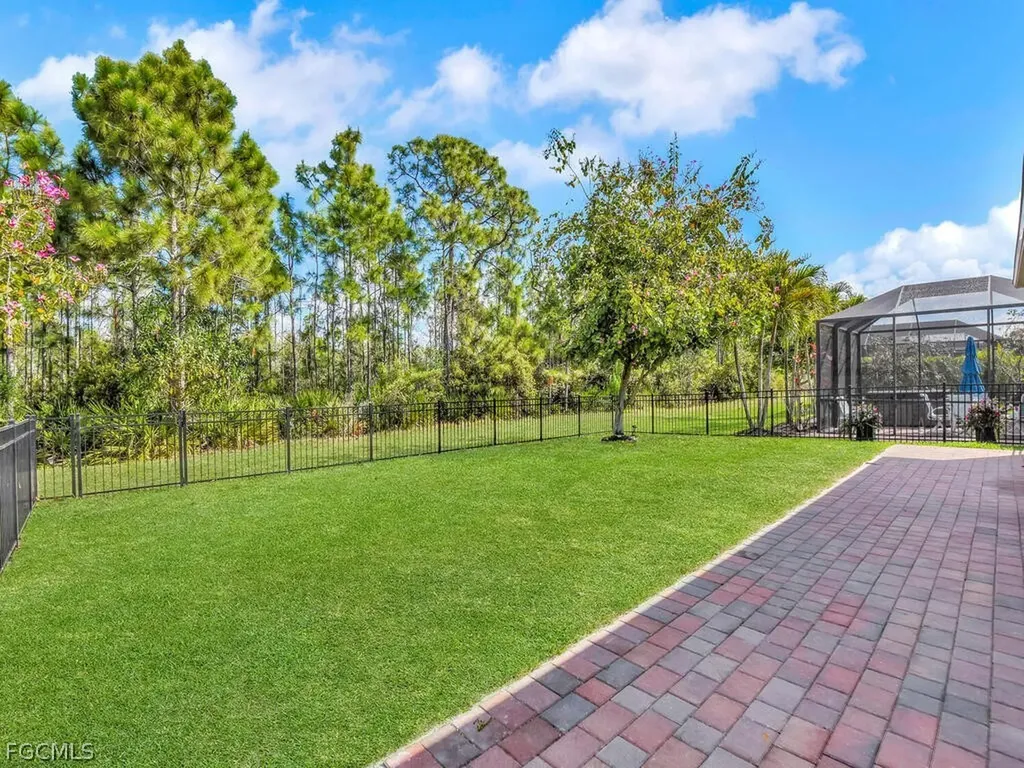 4211 Dutchess Park Road Fort Myers FL 33916