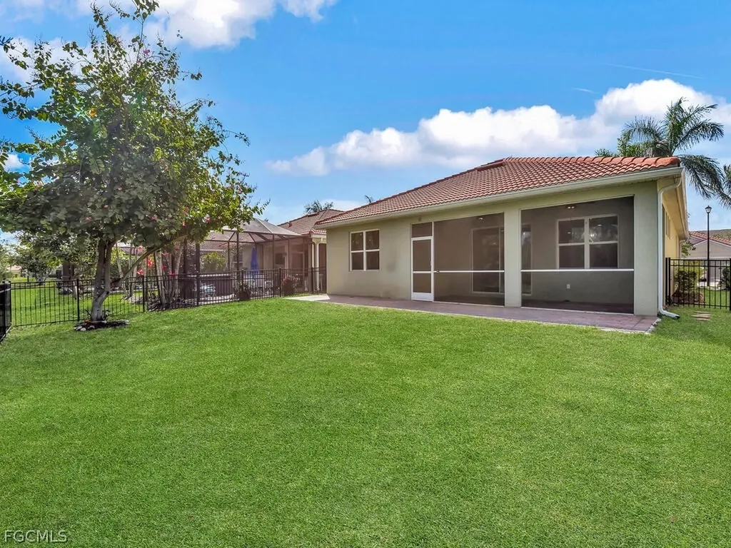 4211 Dutchess Park Road Fort Myers FL 33916