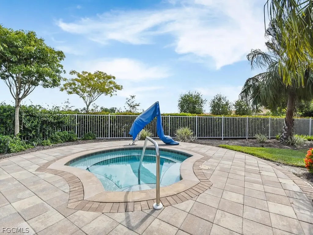4211 Dutchess Park Road Fort Myers FL 33916