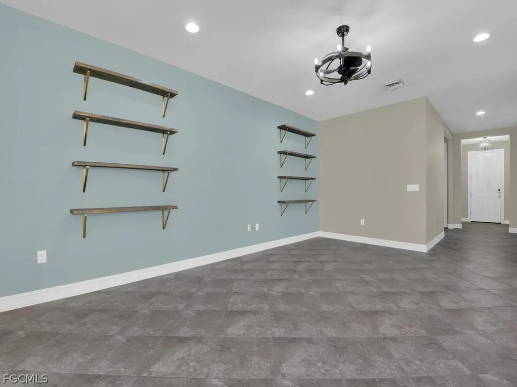 4211 Dutchess Park Road Fort Myers FL 33916