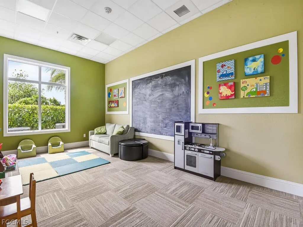 4211 Dutchess Park Road Fort Myers FL 33916