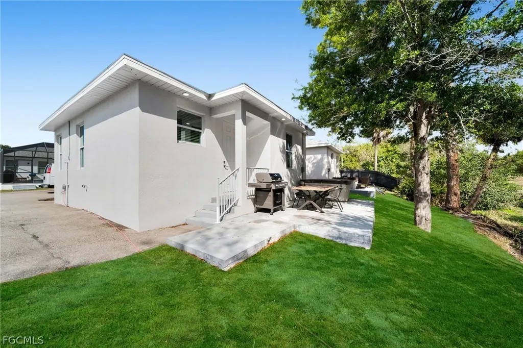 26951 N Riverside Drive Bonita Springs FL 34135