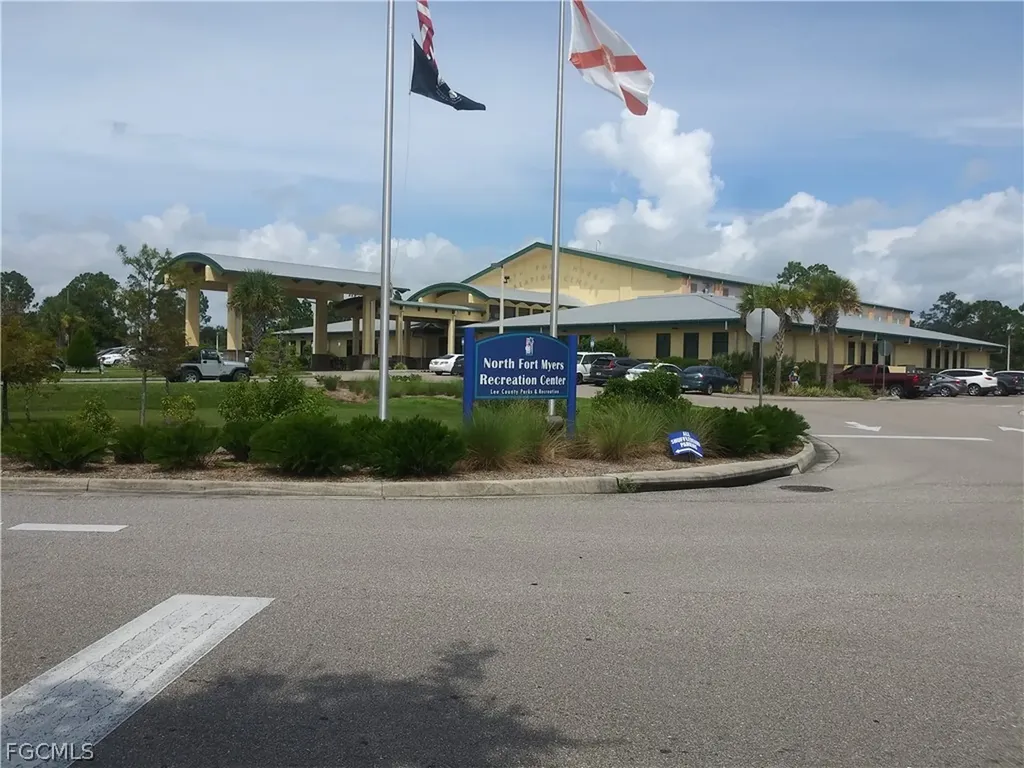 6 Fountain View Boulevard North Fort Myers FL 33903