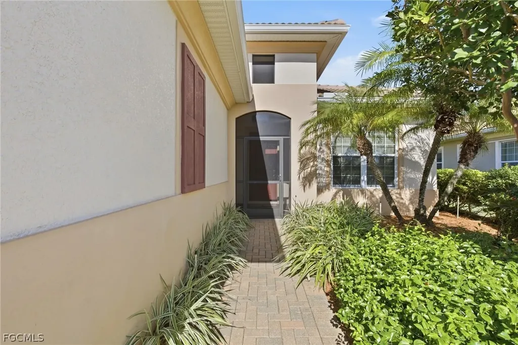 10526 Carena Circle Fort Myers FL 33913