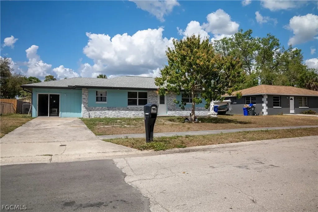 4811 Zana Drive Fort Myers FL 33905