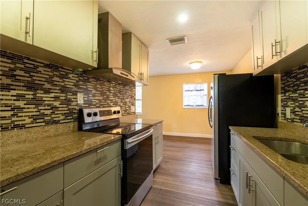 4811 Zana Drive Fort Myers FL 33905