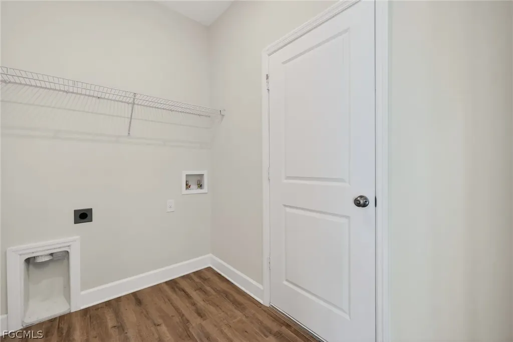 2553 NW 20th Avenue Cape Coral FL 33993