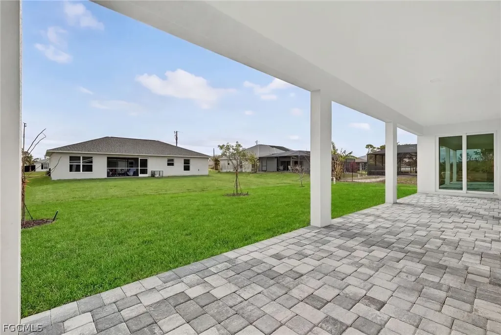 2553 NW 20th Avenue Cape Coral FL 33993