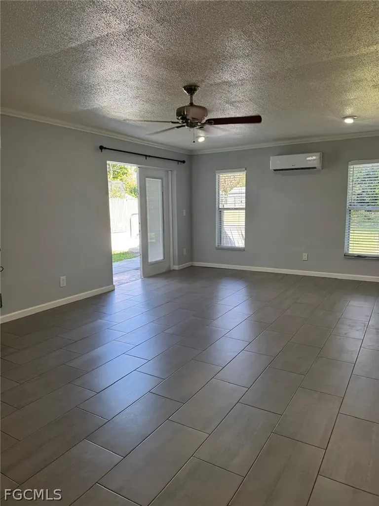 698 Muscogee Drive North Fort Myers FL 33903