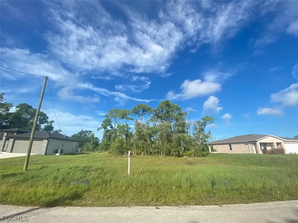 4744 NW 39th Place Cape Coral FL 33993