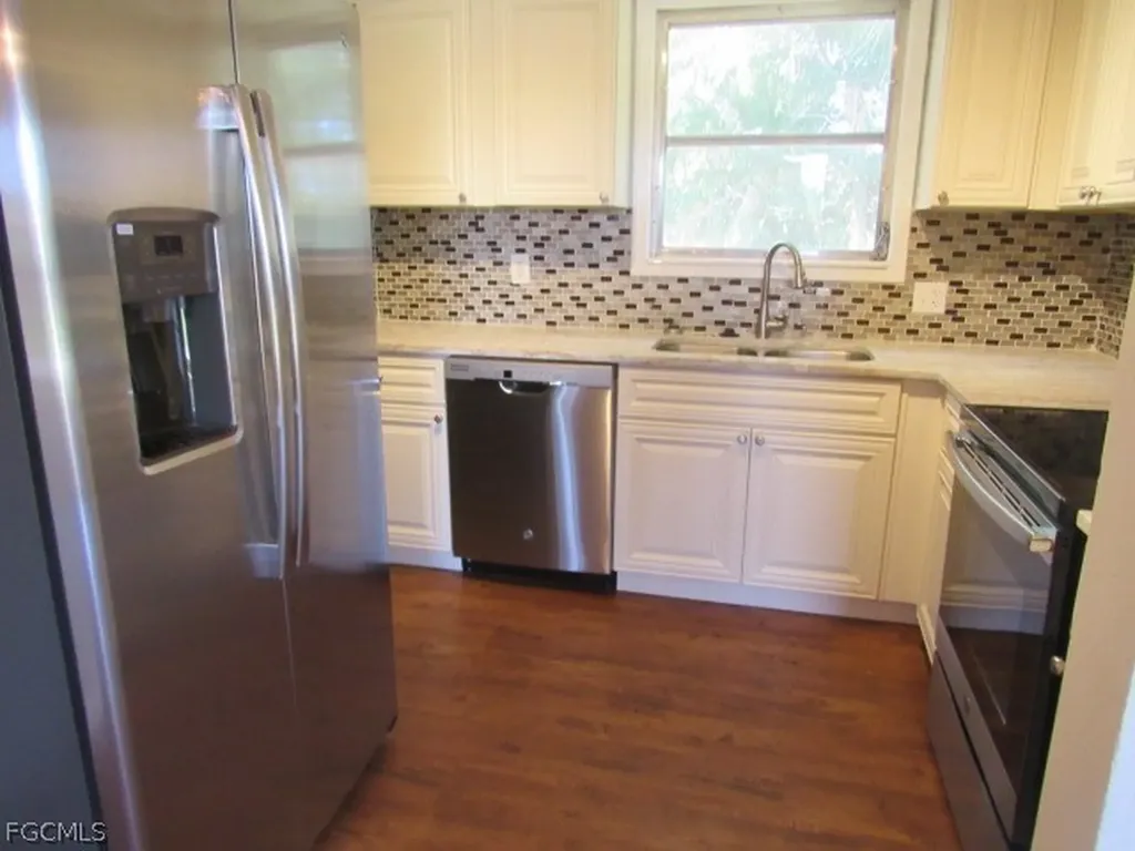 16120 Dublin Circle Fort Myers FL 33908
