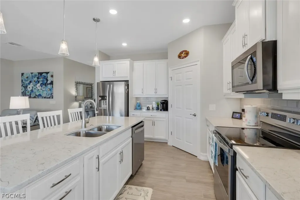 3272 Birch Tree Lane Alva FL 33920