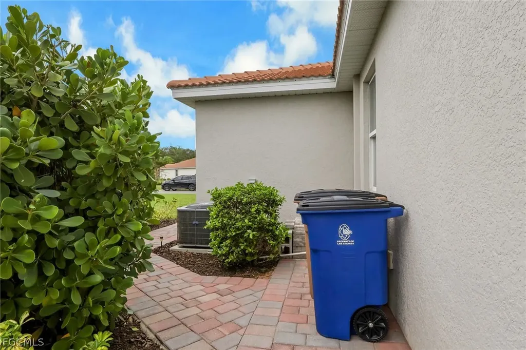 3272 Birch Tree Lane Alva FL 33920