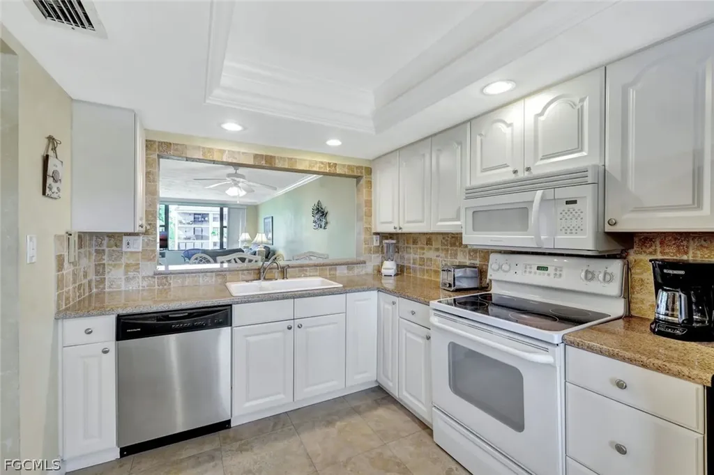 979 E Gulf Drive Sanibel FL 33957