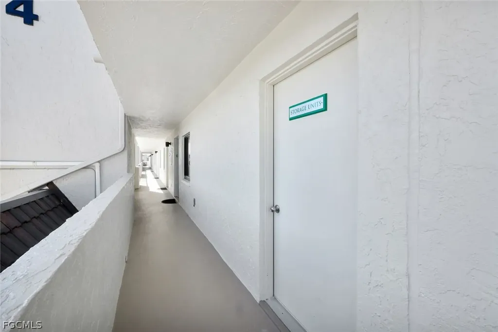 979 E Gulf Drive Sanibel FL 33957